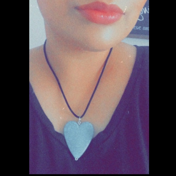 Teal Heart Necklace - Picture 2 of 2